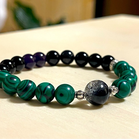 Evergreen 🌲 Natural Stone Beads Bracelet 🍃 - Picture 4 of 5